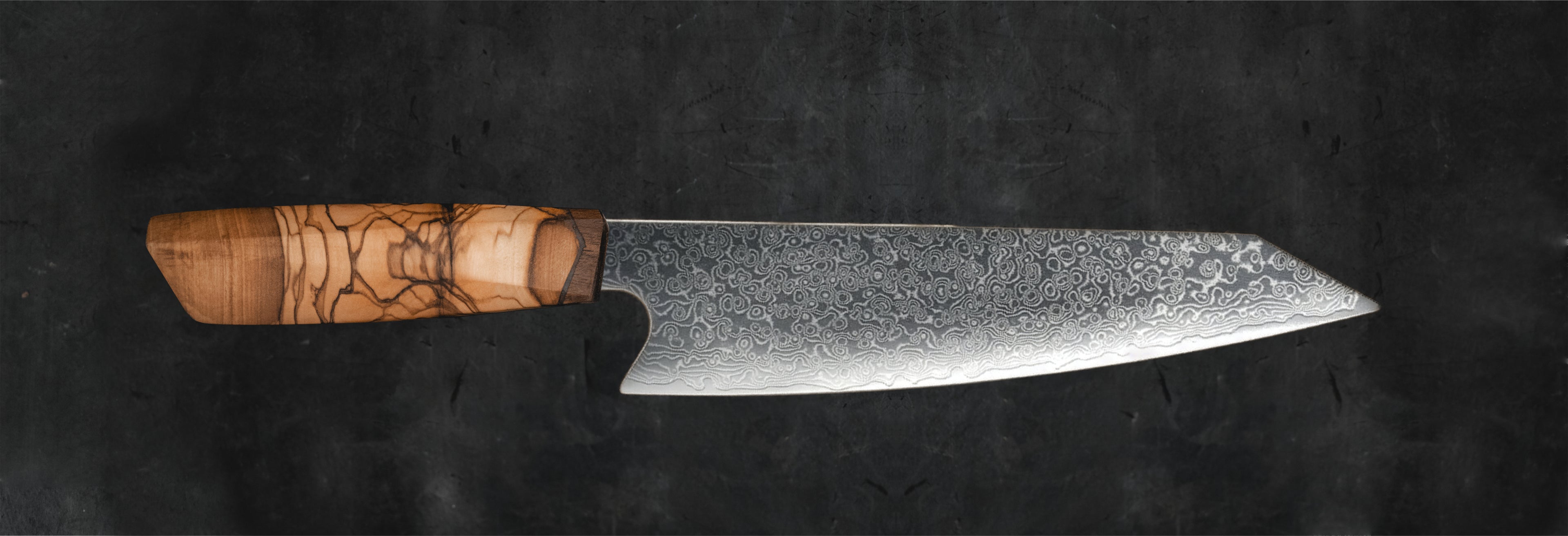 Damast Küchenmesser mit handgefertigten Holzgriffen