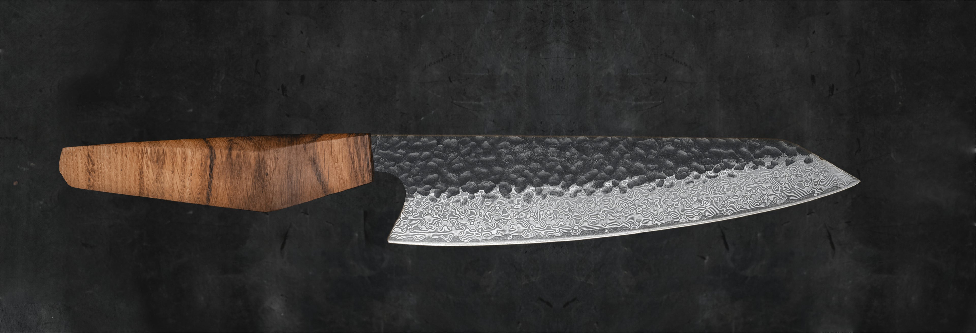 Damast Küchenmesser mit handgefertigten Holzgriffen