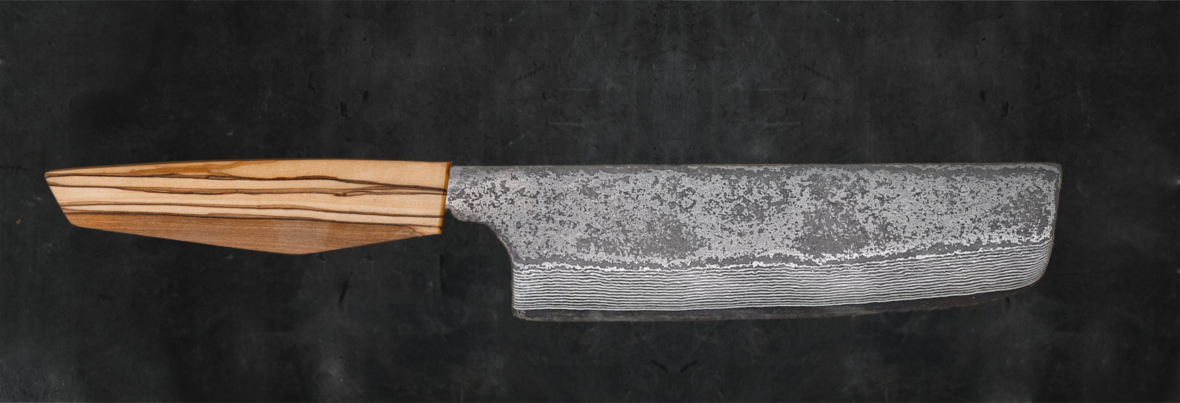 Damast Küchenmesser mit handgefertigten Holzgriffen