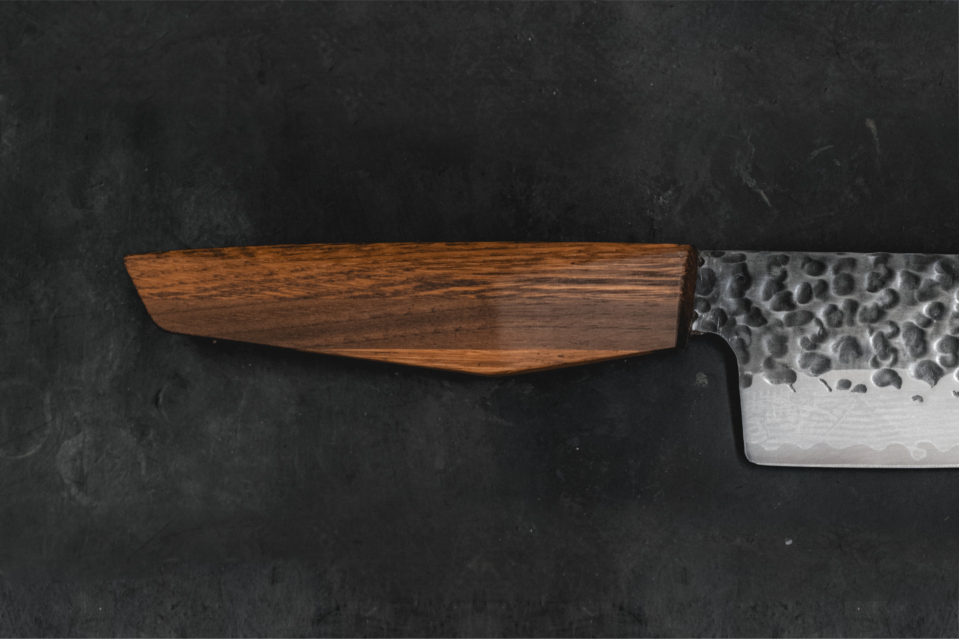 Damast Küchenmesser mit handgefertigten Holzgriffen